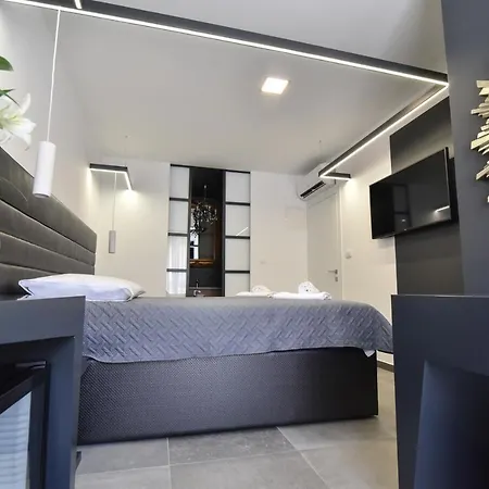Mono Old Town With Breakfast - Ae1109 Bed & Breakfast Zadar